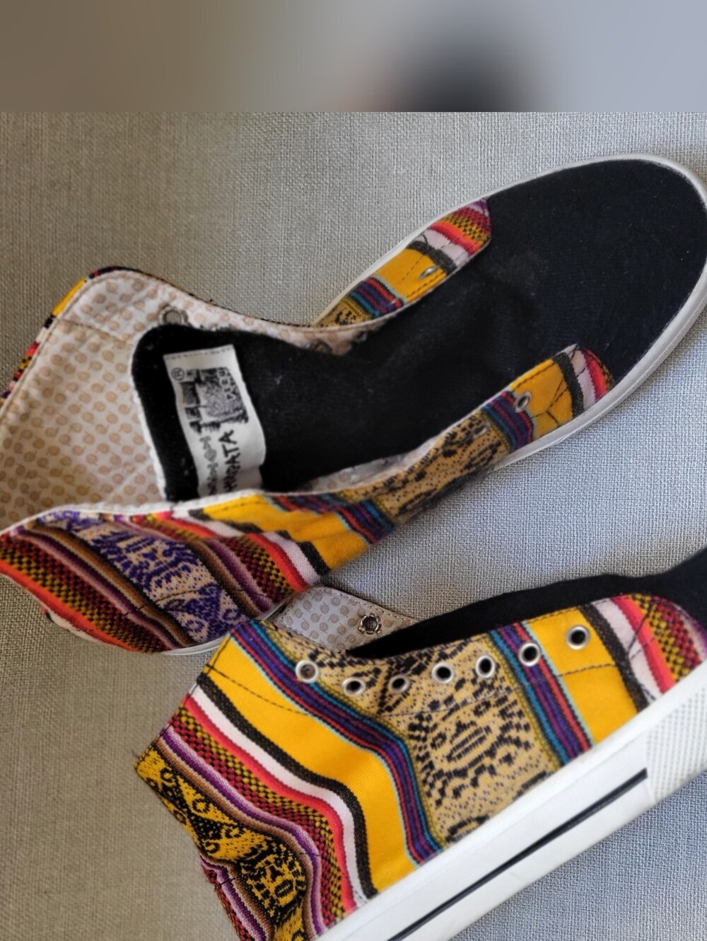 Phuyupata Peru Hi Top Sneakers Black With Yellow Handmade Men 12/Wmn 14 No Laces